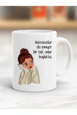 Beyaz Astronotlarda Sanıyor Birtek Onlar Boşlukta Kupa Bardak