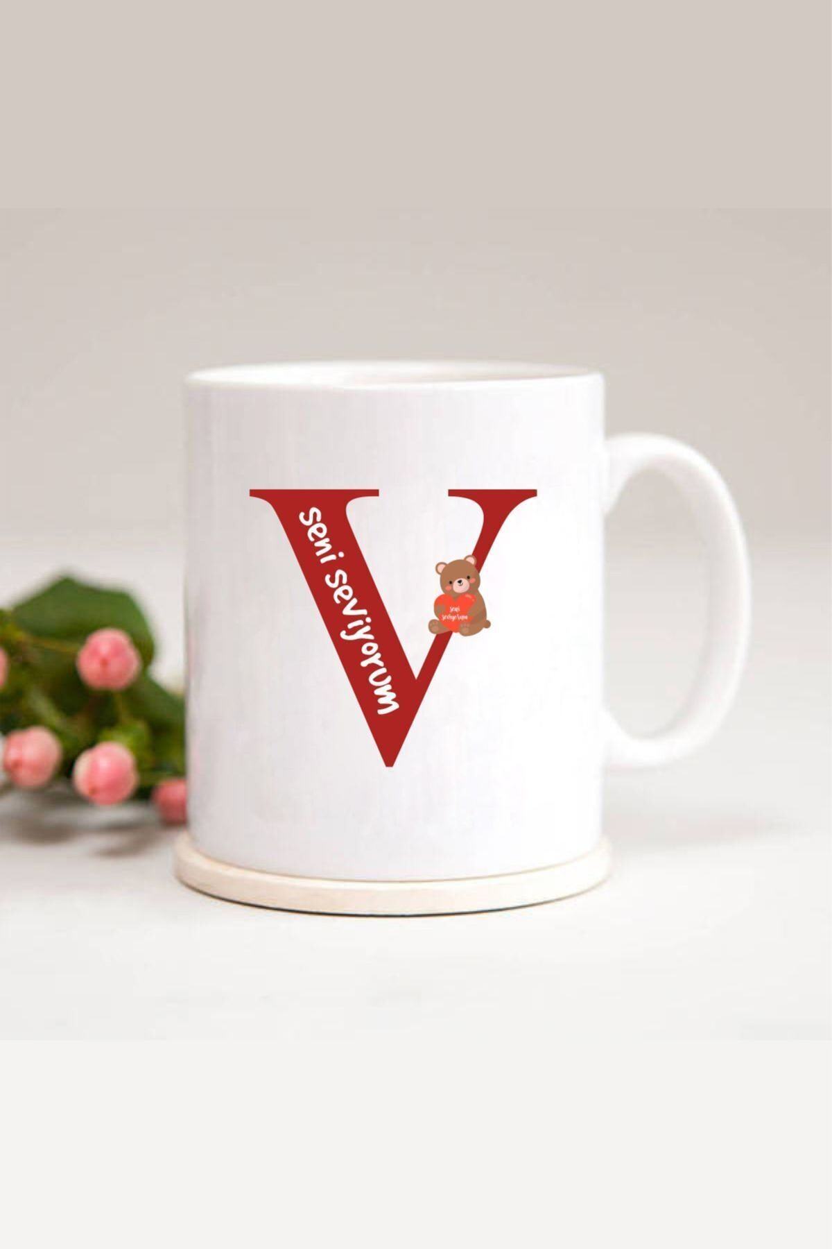 1_org_zoom-2360.jpg Ayıcıklı V Harfli Baskılı Kupa Bardak - Görsel 1