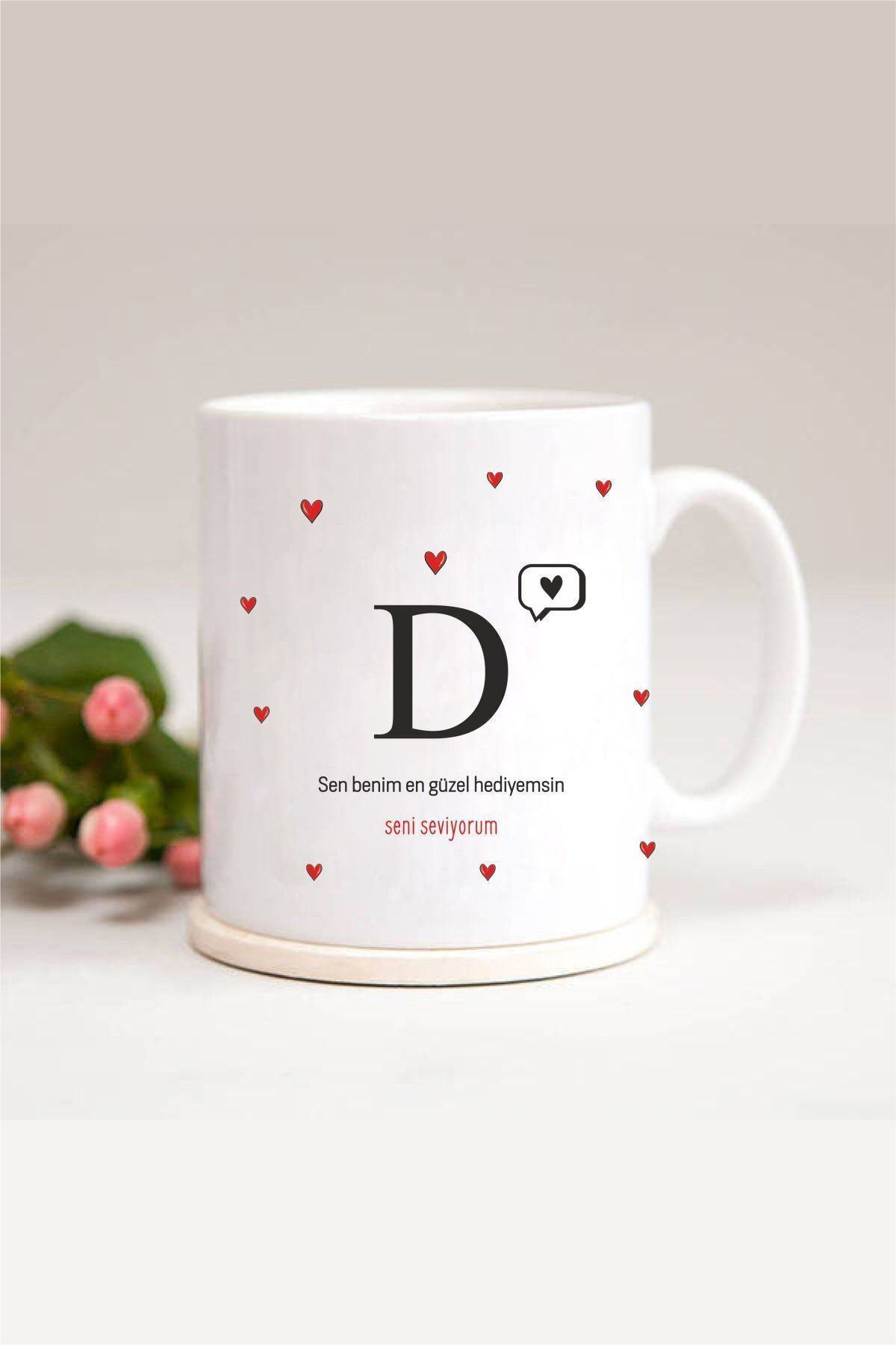 1_org_zoom-655.jpg Kalp Detaylı D Harfli Baskılı Kupa Bardak - Görsel 1